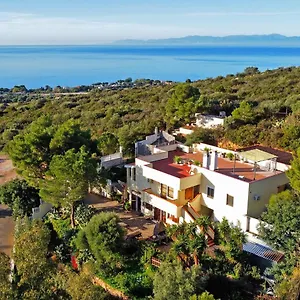Couette-café Bella Salmagi - Surya Sardinia Holidays & Yoga, Capitana
